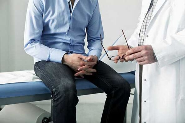 Melihat doktor untuk kesakitan dalam buah zakar ketika teruja